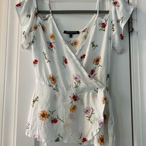 White/floral side tie top